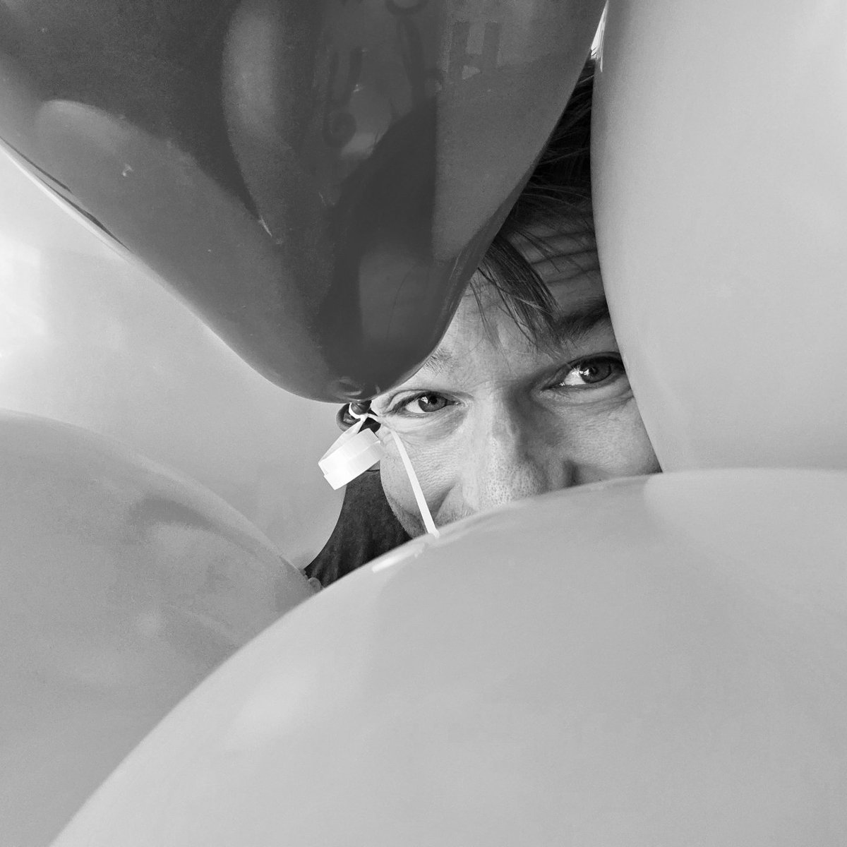liam tweet media