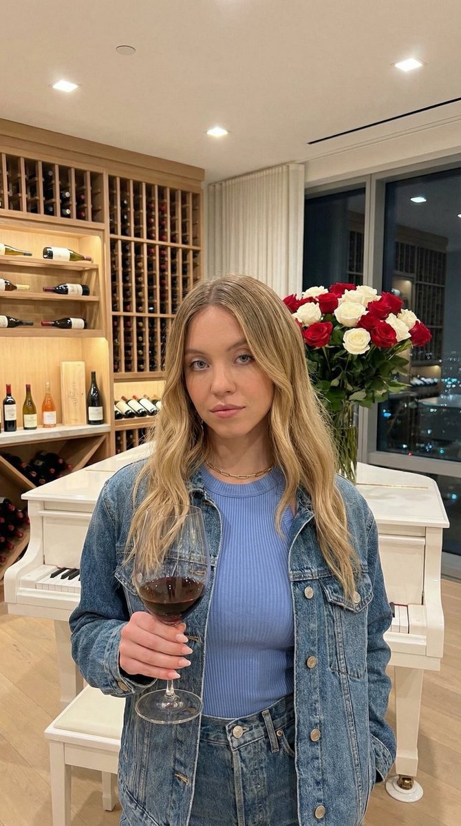 AI UGC Prompt for Upscale Lifestyle Portrait — example 3