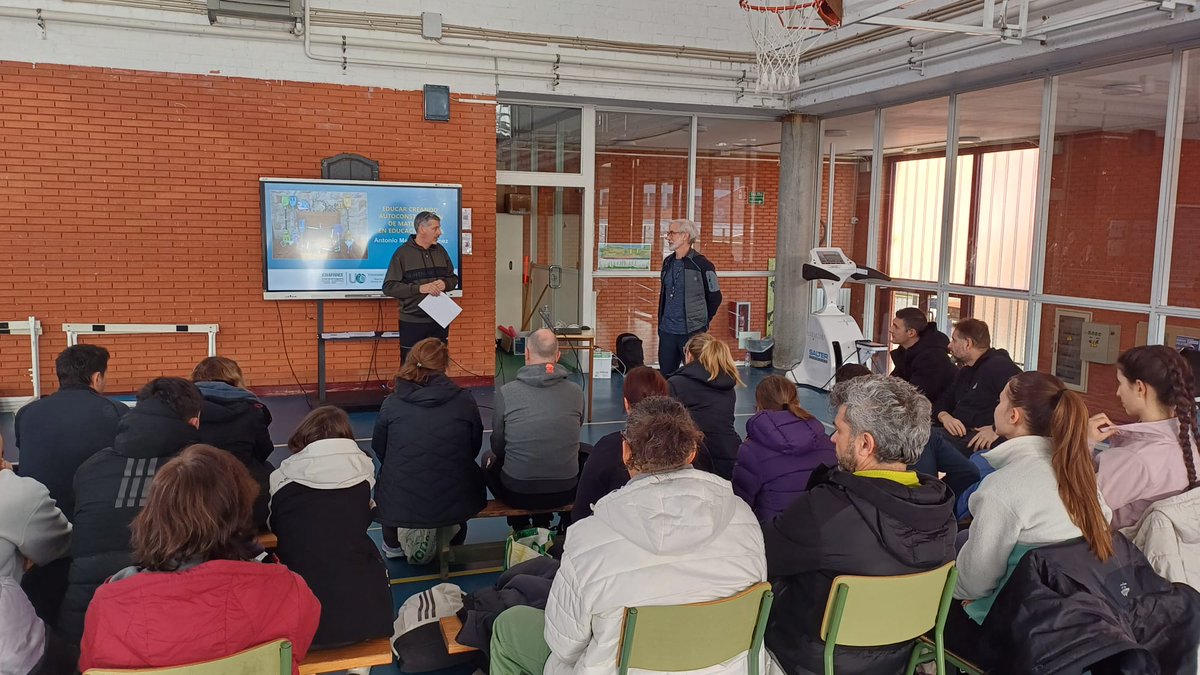 GR-37-EF tweet media