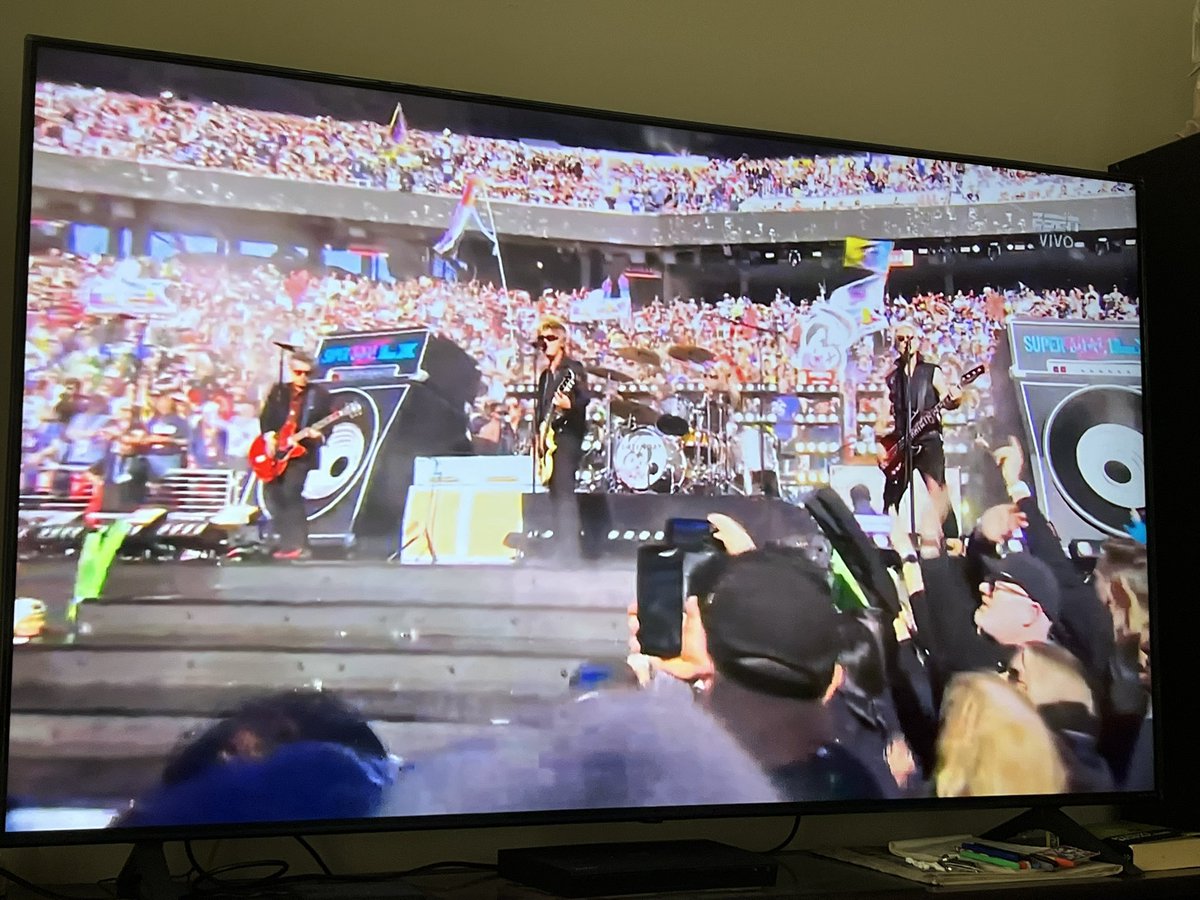 Tita Sol tweet media