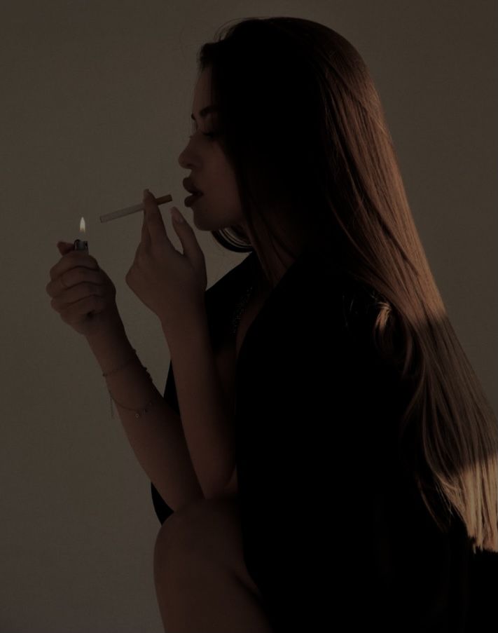 nor______963's tweet image. أثرتي جدلي
فَـ كمال الله أوحدّ ما نرىٰ
الحُب نصفي أنتِ
وأنتِ نصفيَ
كاملةُ بإرداة الباري
وأميرةُ في غسق الجمال
أحببتكِ 
بكلّ ضوضائكِ ؛ جنونك ؛ صخبك
(بقافية المنافقين)
ومصداقية الهاوين
وكلماتُ معسولة
وقلبُ من نصف دمشق يرفع راية الثورة
لعيناكِ
أحببتكِ وكافي بكِ نفسي☺️
#nour