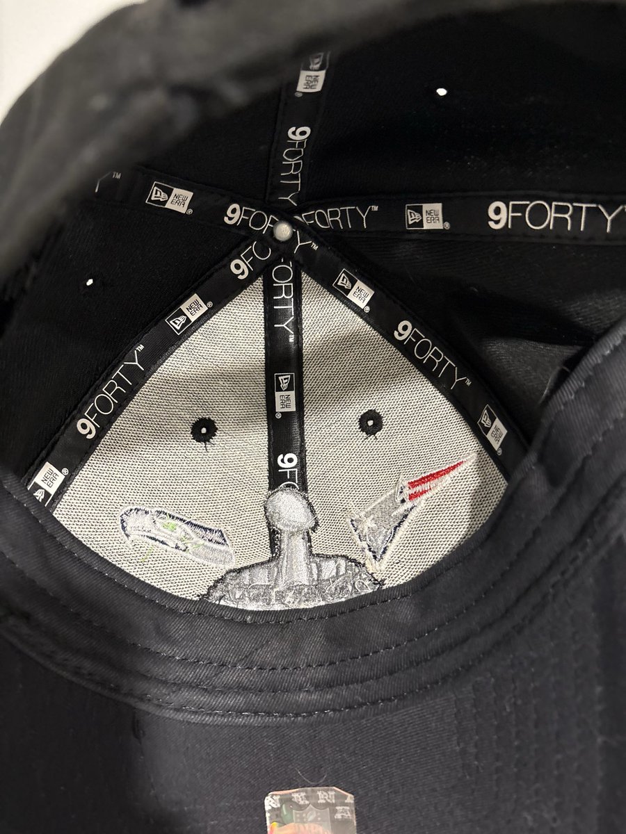 Broke out my SB XLIX hat for today. 11 years later it’s in as good of shape as the day it was purchased. Probably because all the logos are stitched on, not cheap heat press. <a href="/End_Fanatics/">End Fanatics</a> #EndFanatics