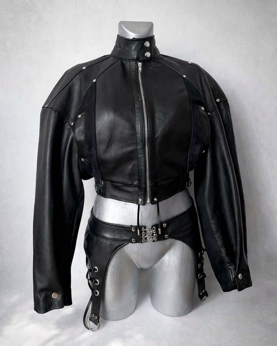 Halsey Archive tweet media