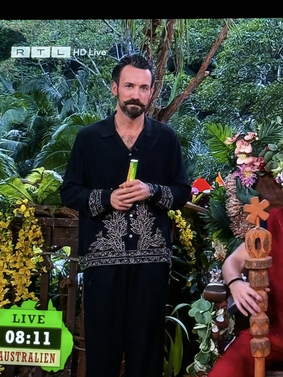 TheMaskedSaiga tweet media