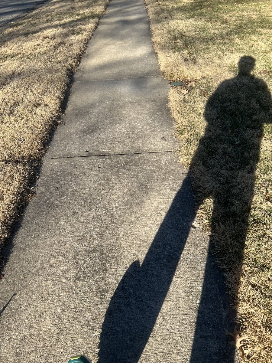 GaryDennington's tweet photo. A perfect day for a walk….a 62 degree day after the recently bitter cold…. much needed. Resumed my three mile daily goal. Obeyed speed limit…

#sunshine #vitaminD #GoalSetting #routines https://t.co/cIVQA95ZsI