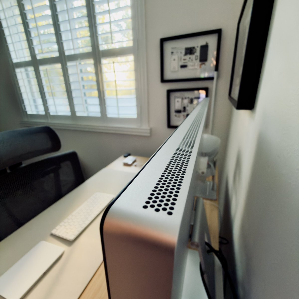 andrewjclare's tweet image. good evening