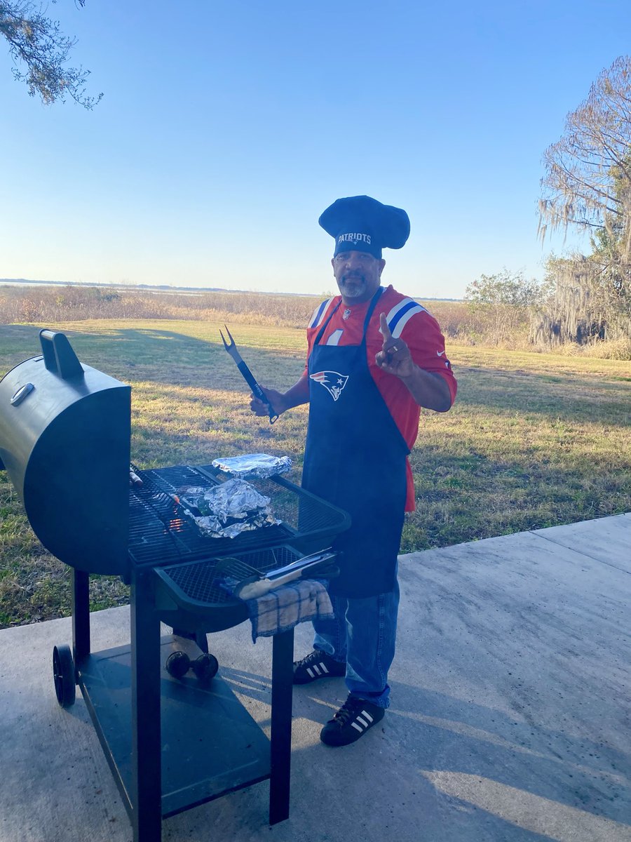 The Commander tweet media