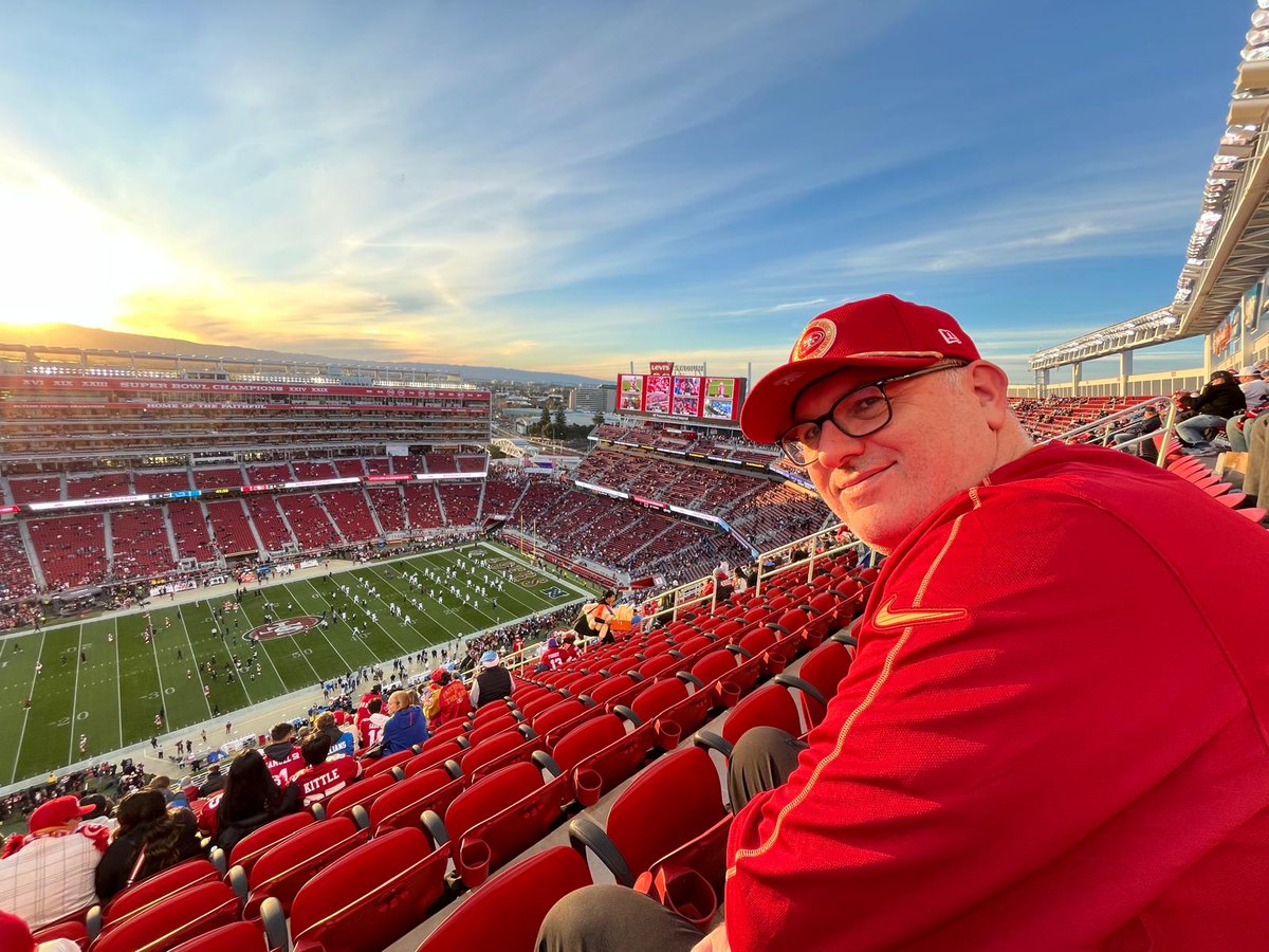 Not at the superbowl unlike 1000s of posts on here ,but been to Santa clara lovelly place ,think Pats name on trophy a upset