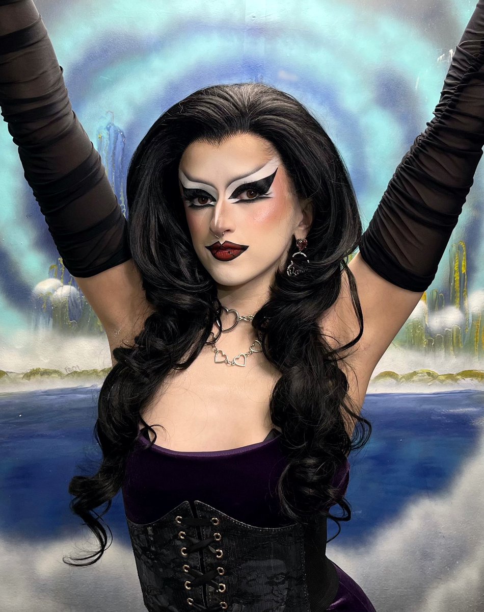 Caitlyn 🎀 tweet media