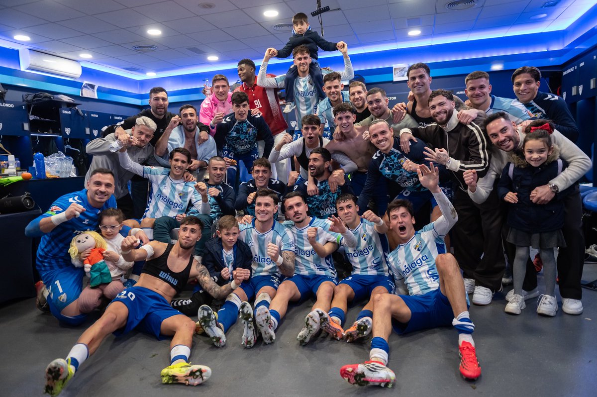 MI GENTE 

🍍➕3️⃣