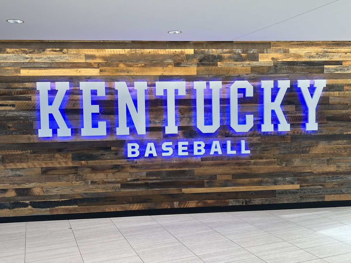 Thank you <a href="/UKBaseball/">Kentucky Baseball</a> for a great camp today. I had a great time learning about the program and seeing the campus in person! Thank you <a href="/Coach_Mingione/">Nick Mingione</a> and <a href="/str8ched/">Austin Cousino</a> for the opportunity.
