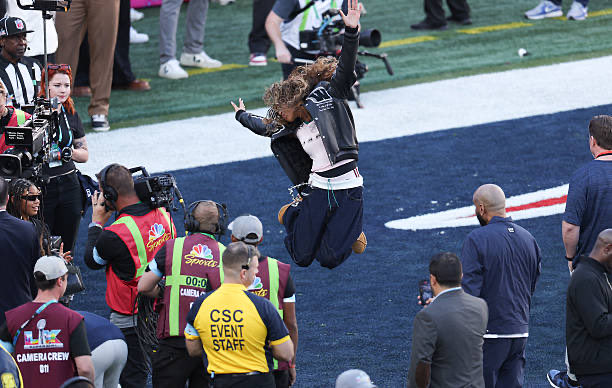 BLUE IVY CARTER! 💙 #SuperBowl