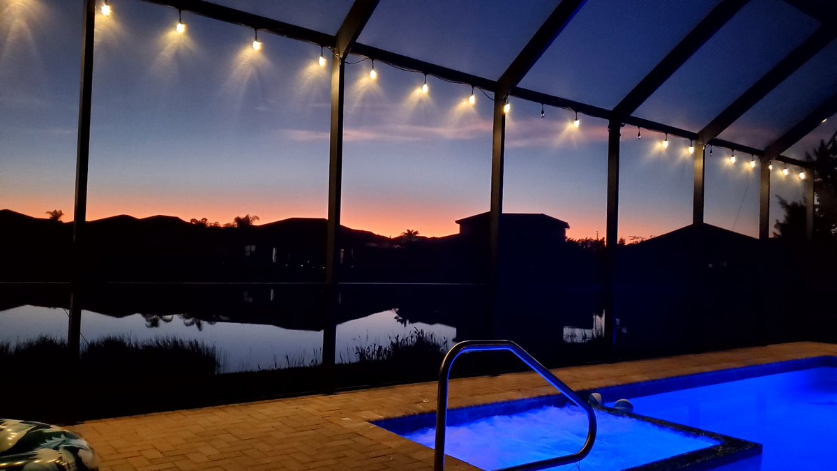 Hard to believeits been 8 years! Half of which I have been living in Paradise... sorry, not sorry! I do miss you Boston and LET'S GO @PATRIOTS!!!!!!!!!! #SUPERBOWL #MyXAnniversary