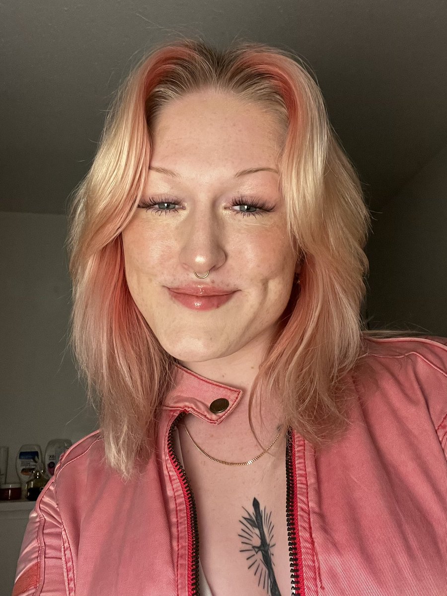 shlainger's tweet photo. cute few pics recently https://t.co/IWpCVLCnNU
