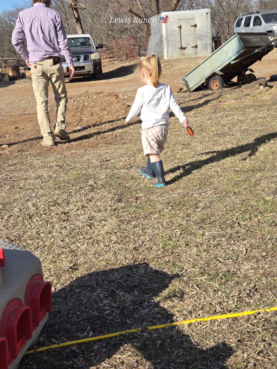 It's been 5 years since we said our 'til we meet again, up yonder'. Hope dad knows that his g-g-grand'boss'baby wears mucking boots on the family place. She just won't leave the corndog behind. 😂
Miss you dad. The future generations will be just fine. 🙏❤️ 🐎🐃🐂🐓