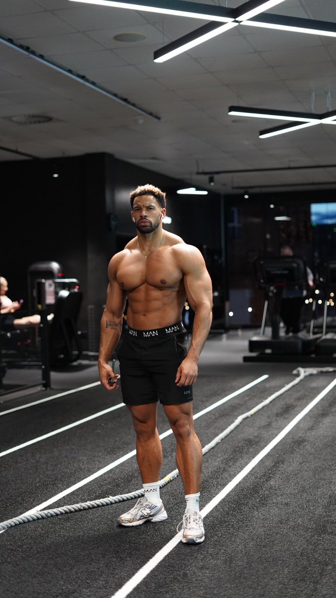 Arran Aro tweet media