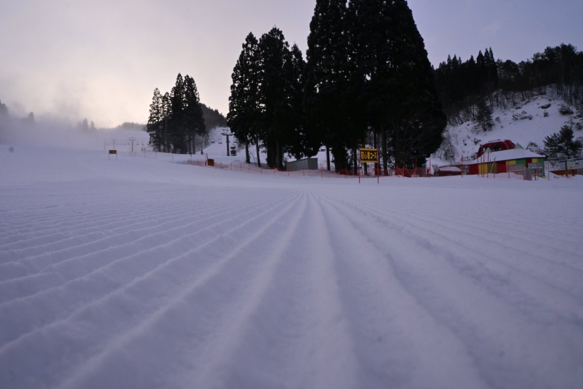washigatake's tweet photo. 今朝の圧雪
いい仕上がりっぽい✨️ https://t.co/S7CJJEFTOr