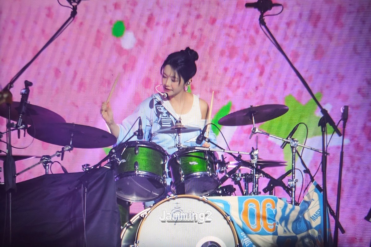QWER_Jamming2's tweet photo. 260208 QWER ROCKATION in Hong Kong Preview 2
#QWER #큐더블유이알
#Chodan #쵸단
#Magenta #마젠타
#Hina #히나 #냥뇽녕냥
@magentaof62 
@hapycb https://t.co/JWD14zVGhD