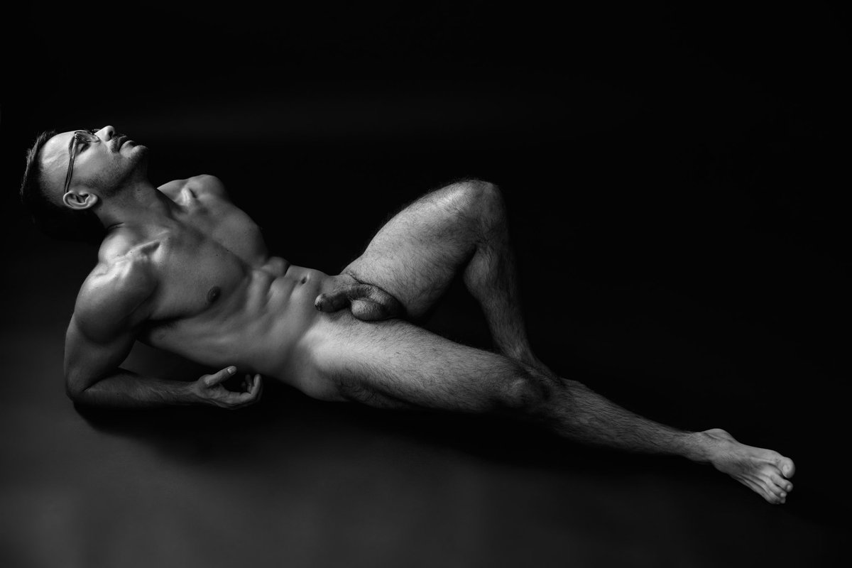 Sunny (@menbysunny) on Twitter photo 