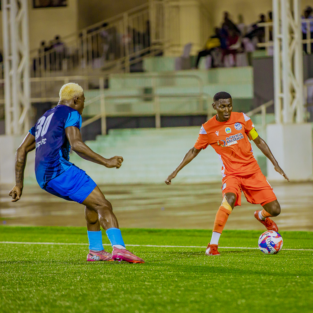 AS_KigaliFC's tweet photo. #RPL #POLASK
Still pushing hard in the 80' https://t.co/jd4f7h19vI