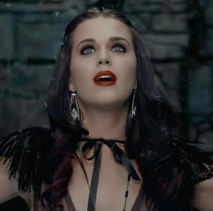 Spotify09943301's tweet photo. "Wide Awake" surpassed "Part Of Me" in Spotify streams    

#14 Wide Awake: 740,099,365 (+621,404) 🔺
#15 Part Of Me: 739,990,404 (+274,514) 🔻 https://t.co/3nZjz708tS