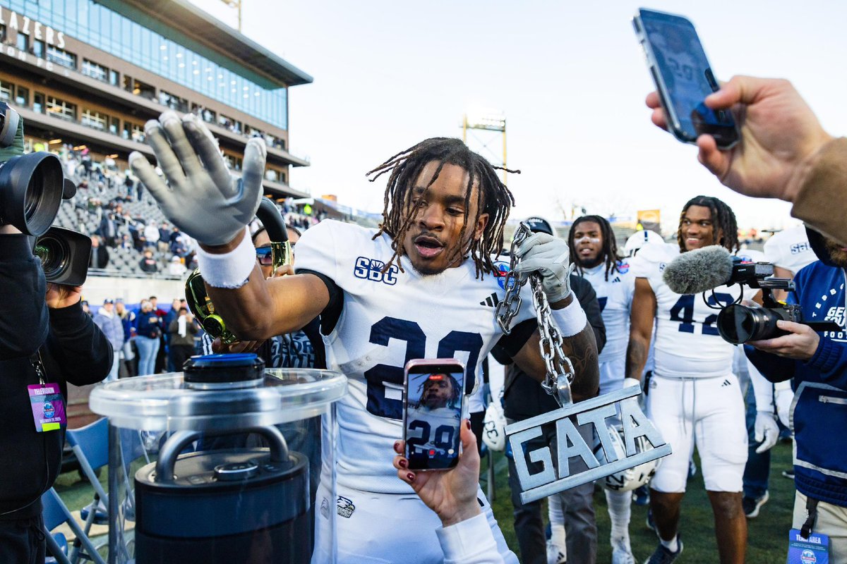 JLab Birmingham Bowl tweet media