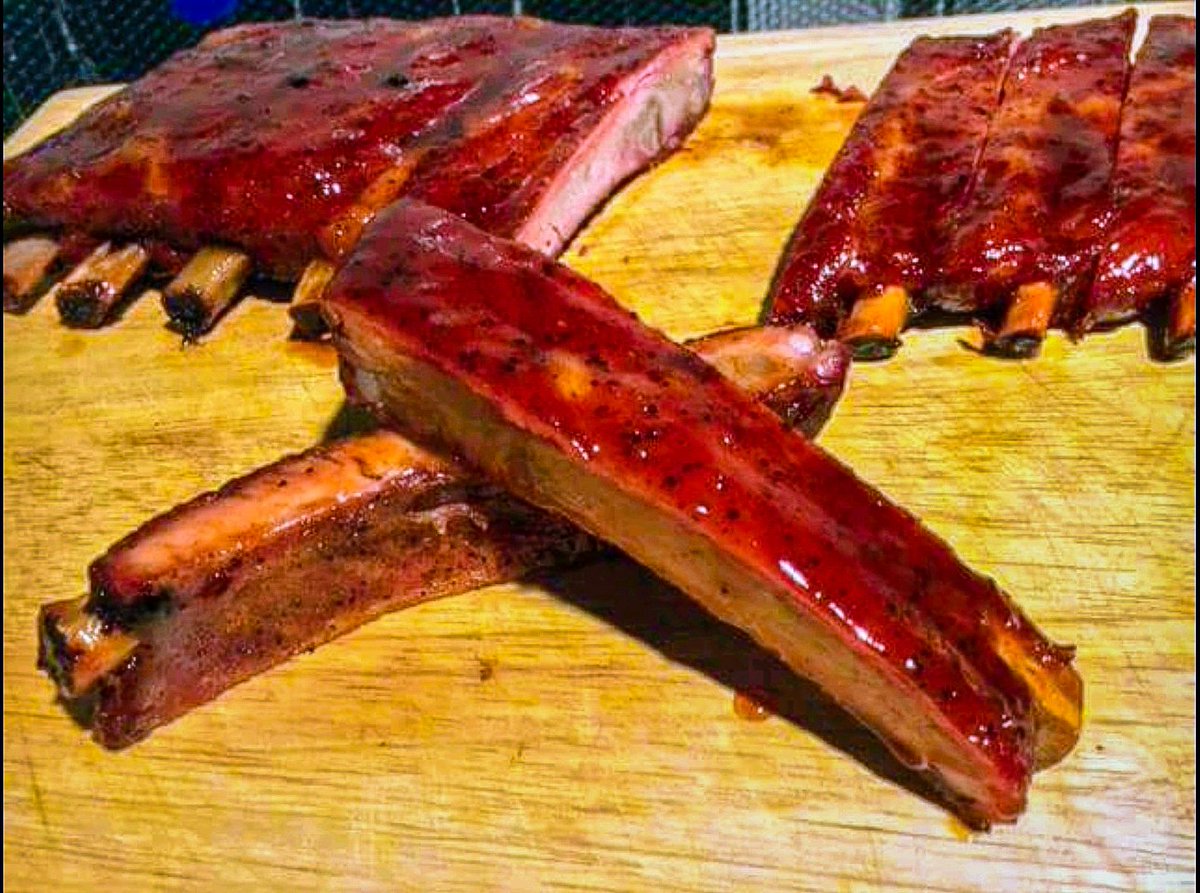 WildWomanInst's tweet photo. Love the Kittle!
@gkittle46, let me BBQ for you, @fred_warner (I'm in SNF where brother is admin-for knee replacements), @CMC_22, &amp; @JuiceCheck44
My friend &amp; I, @KCBBQSOCIETY Judges, sent letters to #JohnMadden asking if we could BBQ for him, but no reply. 😭 https://t.co/mrNfJXxUZq