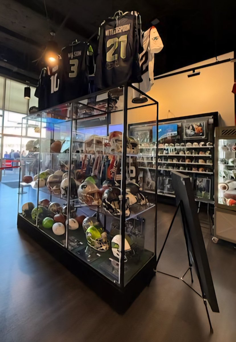 Hunt Auctions tweet media