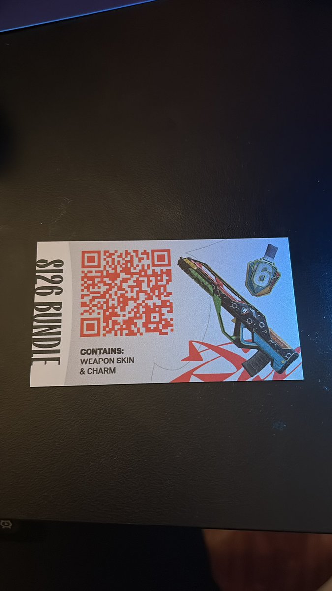 hello,im going to do a giveaway,rules are simple
- follow me and rt 
winner will be announce on the grand final day