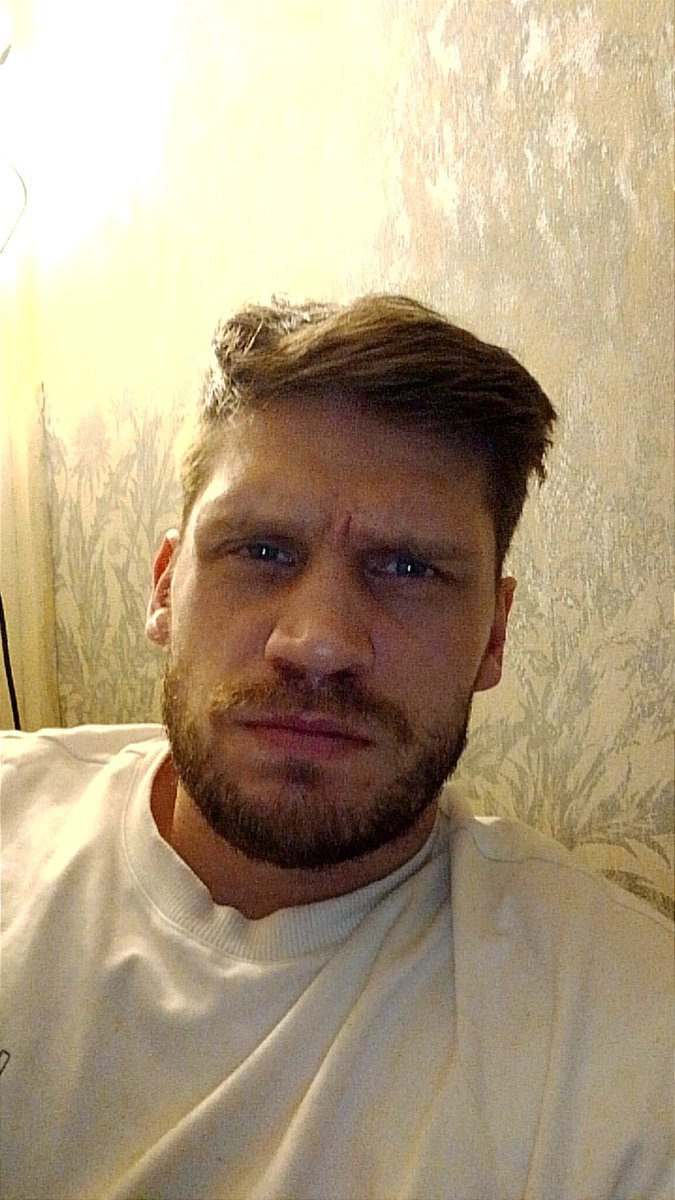 MasterSutton955's tweet photo. If only you fucking honking blokes looked half as good as me ehh 🤣🤣 https://t.co/9nZoZyezjr