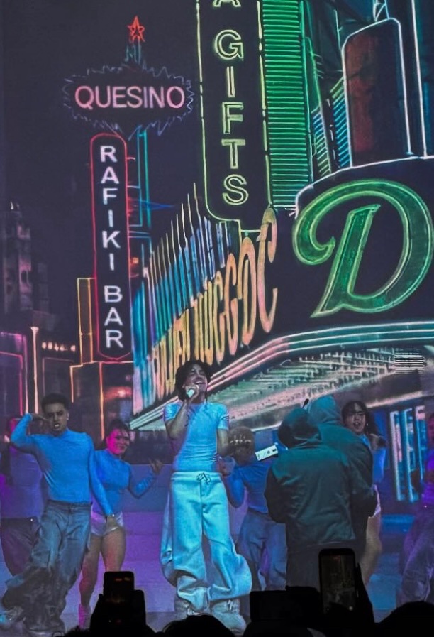 RAFIKI BAR Y QUESINO JAJAJAJAJA de verdad humbe le debería de hacer un álbum a sus gatos