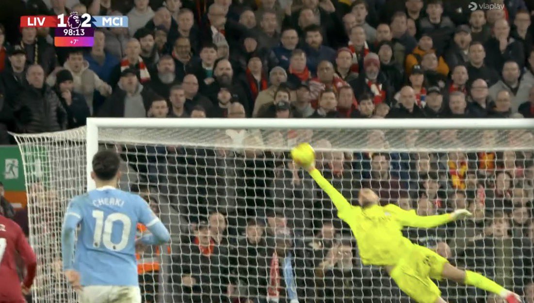 UTDTrey's tweet image. This save ain’t getting talked about enough. WTF