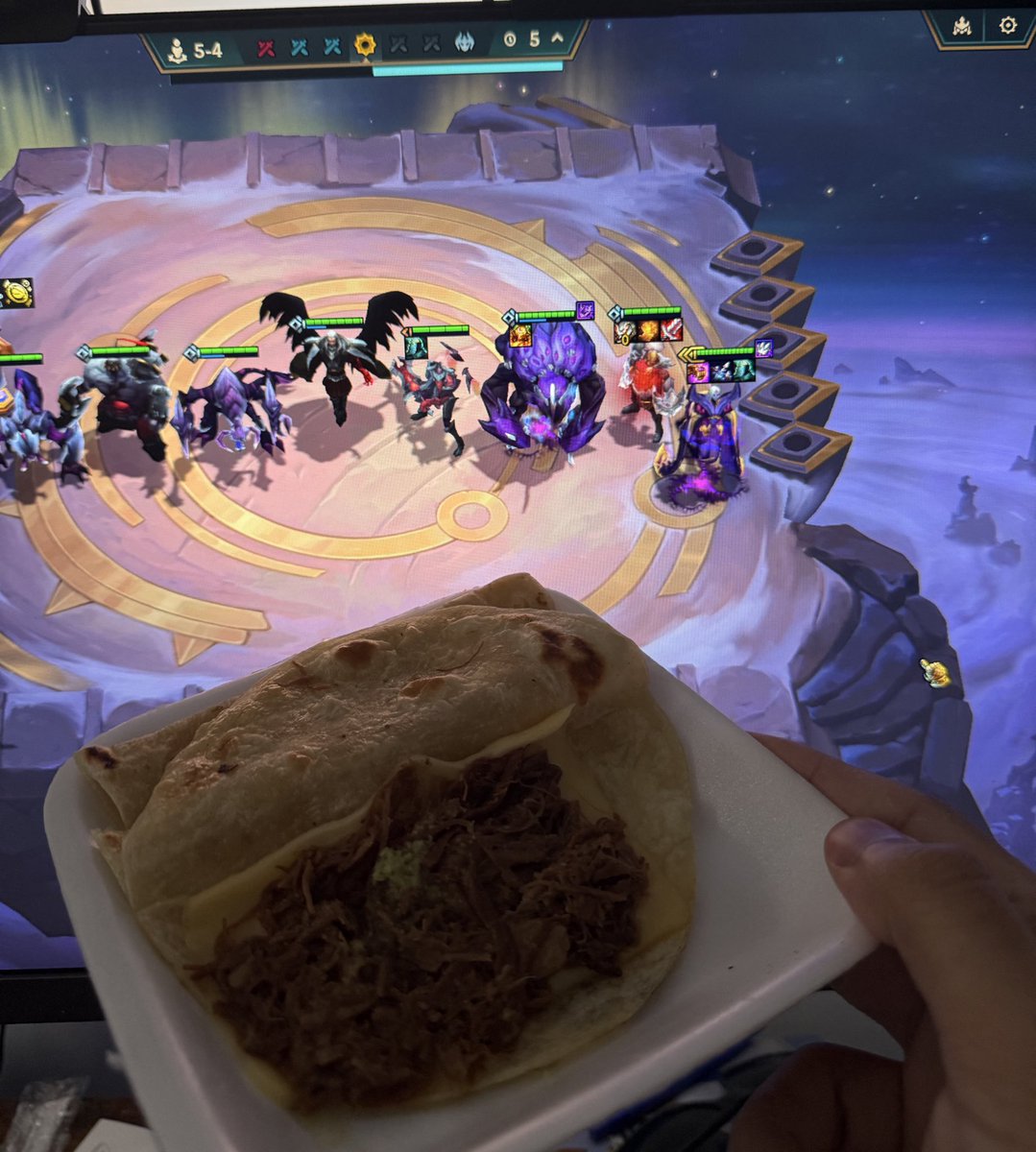 domingo de tft y quesabirrias