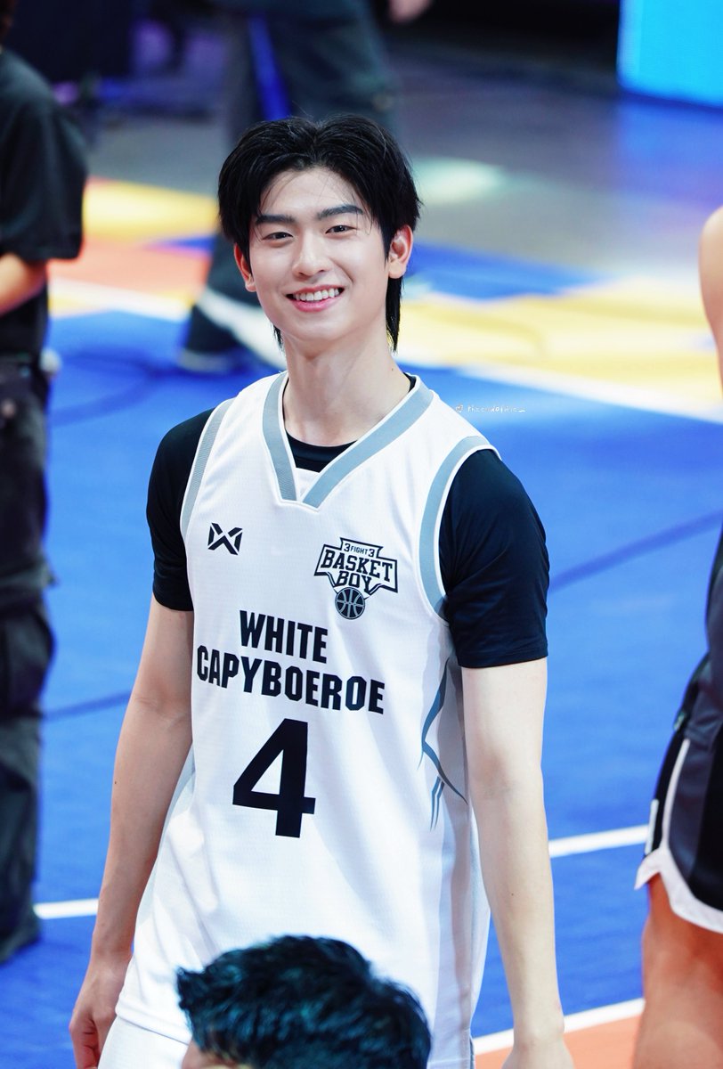 theendofline_'s tweet image. ส่งยิ้มหวานฮีลใจทุกคน 🥹🤍

3 FIGHT 3 X THOMAS
#3Fight3BasketBoySS2
@tthomastc #tthomastc