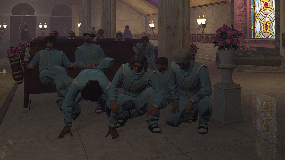 ya estamos en directo con la misa de la secta de epsilon!

Os espero a todos!!