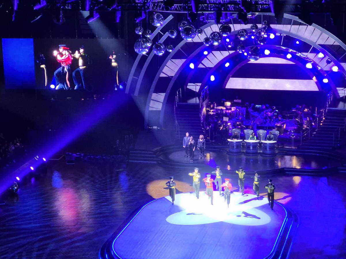 Strictly <a href="/OVOHydro/">OVO Hydro</a> with <a href="/NicolaNicholso6/">Nicola Nicholson</a> - that culture 🕺💃