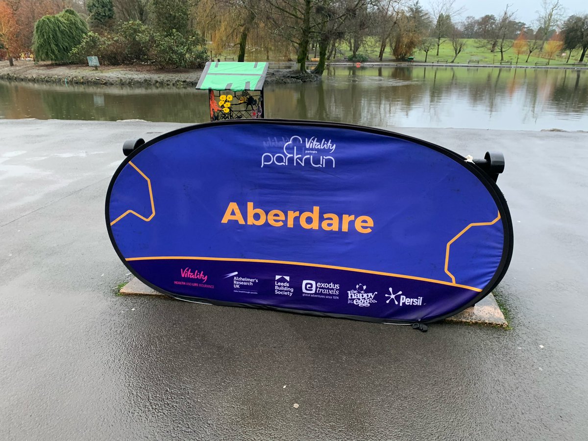 NorthwayRuth's tweet image. Overall 55 #NHS1000miles this week and 34 of these were running. It was another very wet parkrun yesterday but that didn’t stop the 5kyourway volunteers meeting up to celebrate #WorldCancerDay
