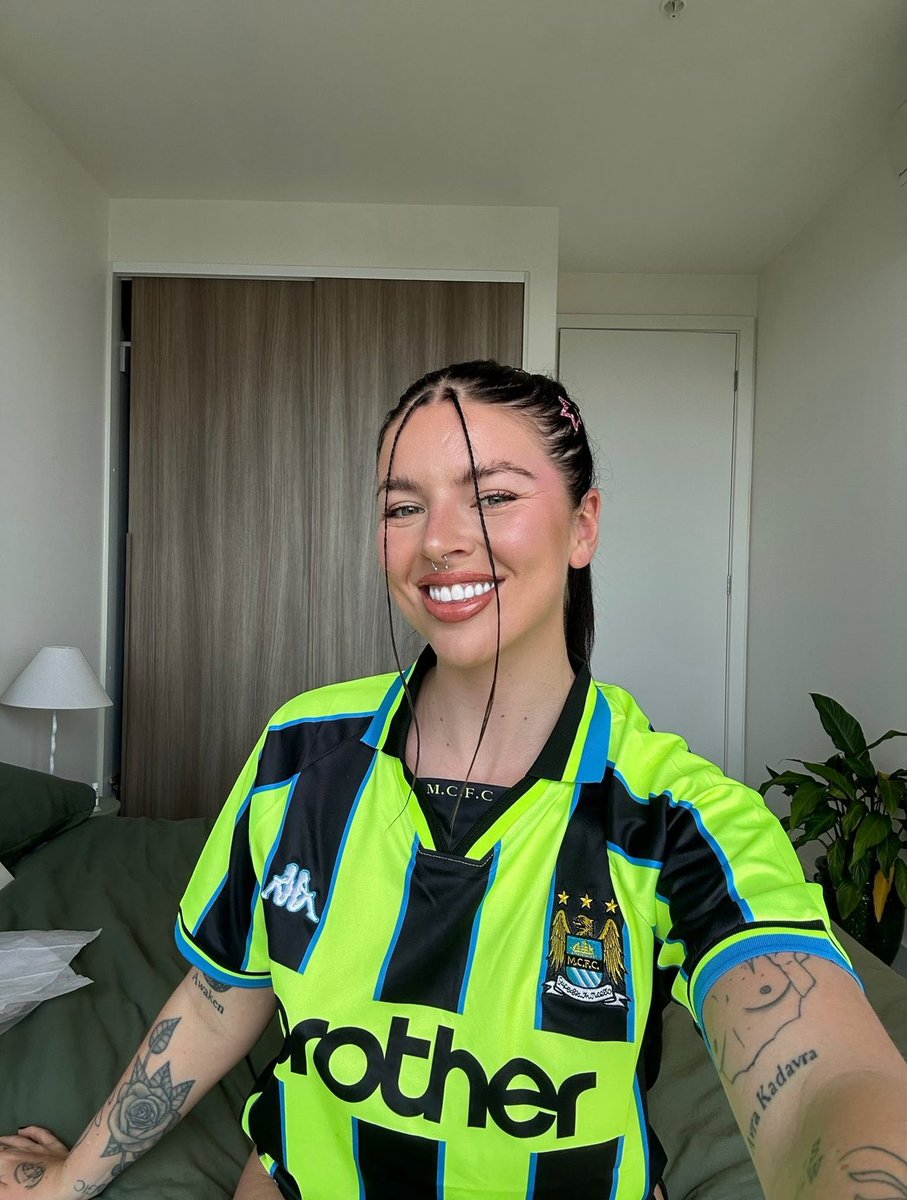 Taylor Mitchell tweet media