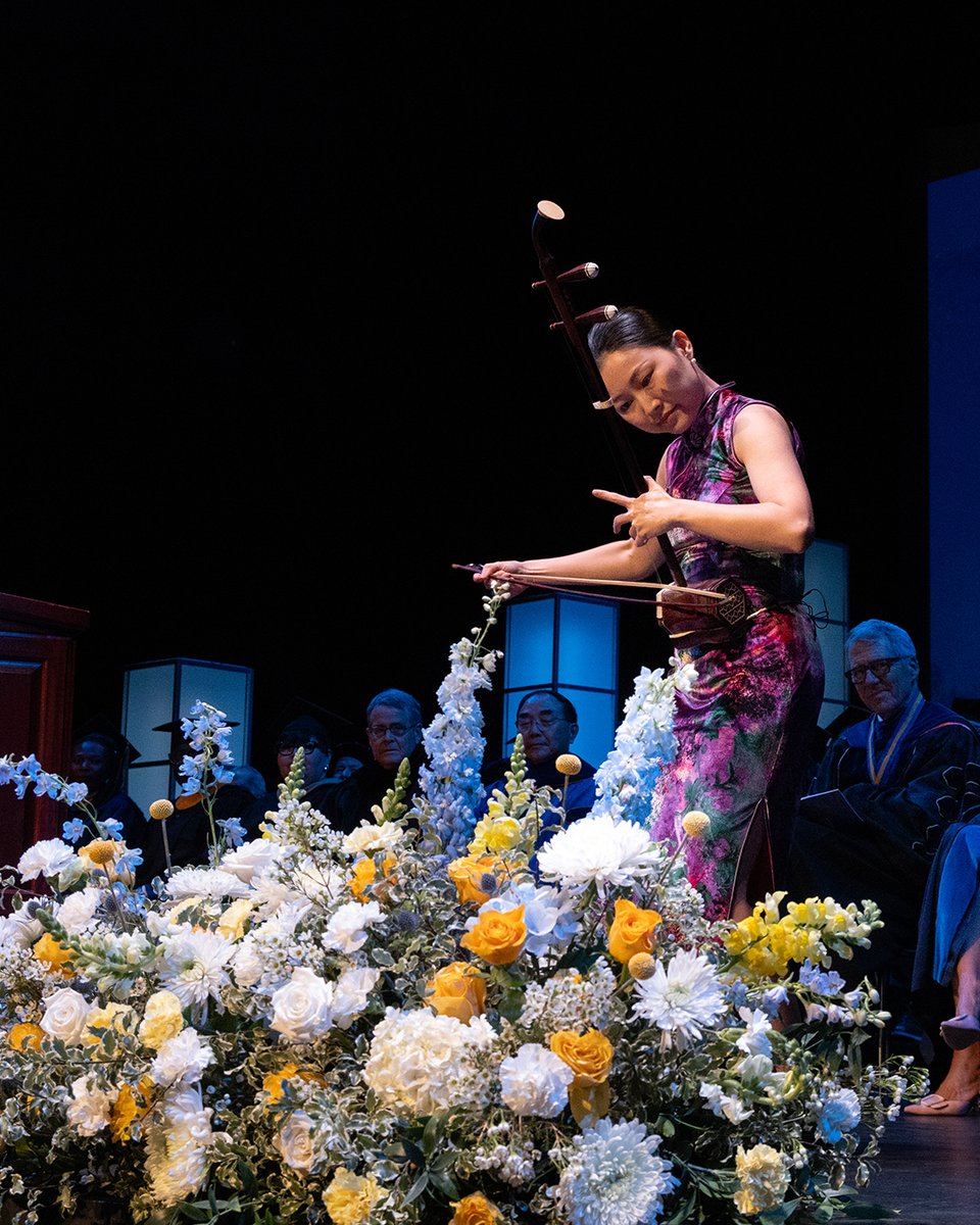 UCRiverside's tweet image. It’s official! ✨UC Riverside inaugurated its 10th chancellor S. Jack Hu, who described UCR as standing at a defining moment. Check out these photos, then read more about Chancellor Hu's message ➡️ news.ucr.edu/articles/2026/… 

#ucr #ucriverside #inauguration @UofCalifornia
