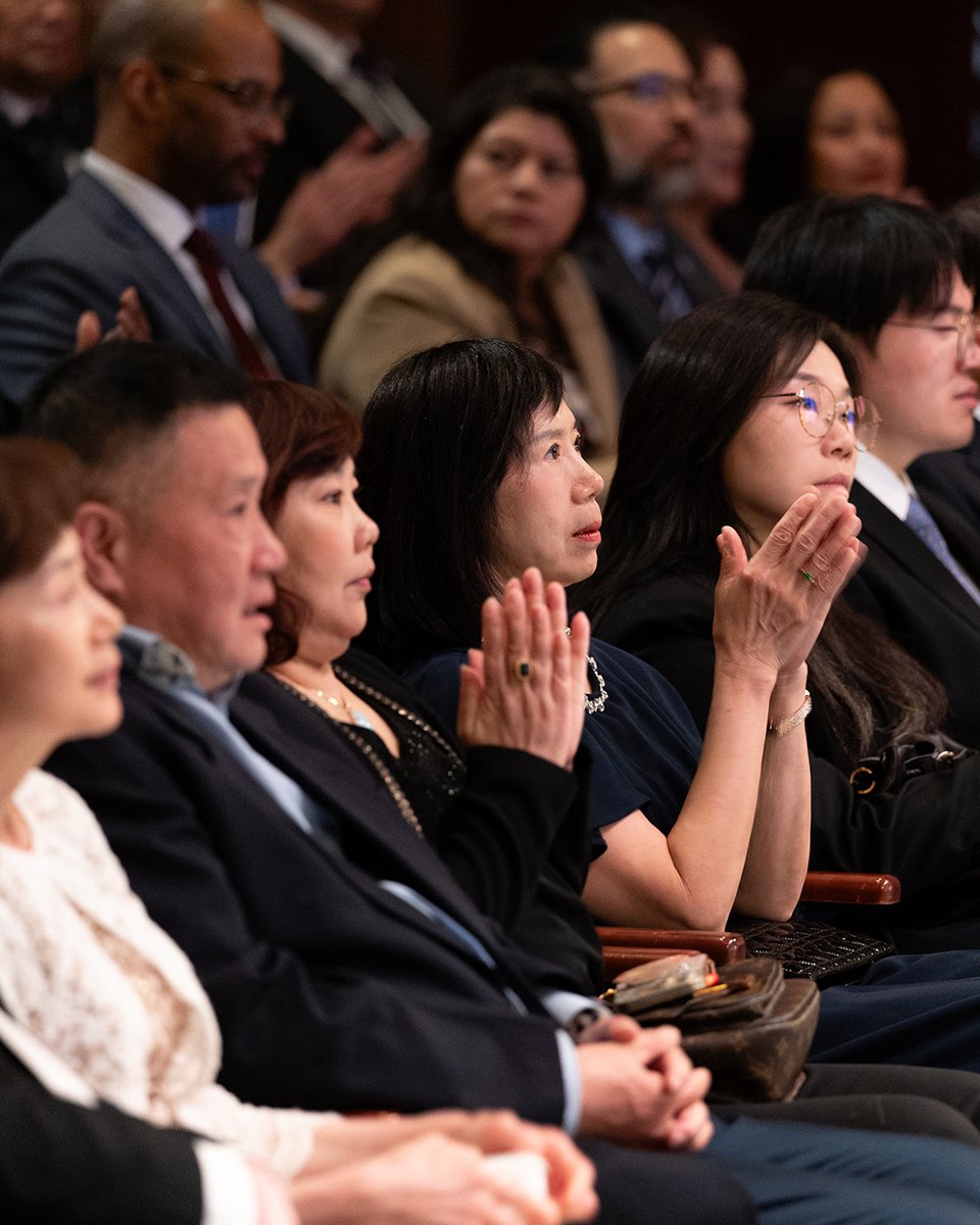 UCRiverside's tweet image. It’s official! ✨UC Riverside inaugurated its 10th chancellor S. Jack Hu, who described UCR as standing at a defining moment. Check out these photos, then read more about Chancellor Hu's message ➡️ news.ucr.edu/articles/2026/… 

#ucr #ucriverside #inauguration @UofCalifornia