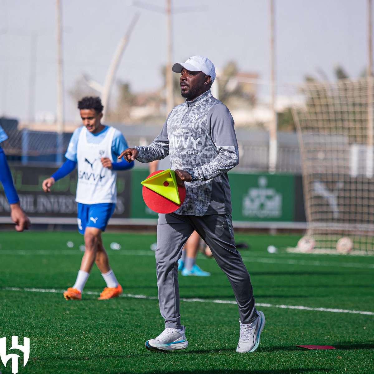 بسم الله علىٰ مُبتغانــا حتىٰ 
يشـــاء الله لنا الوصـــول.