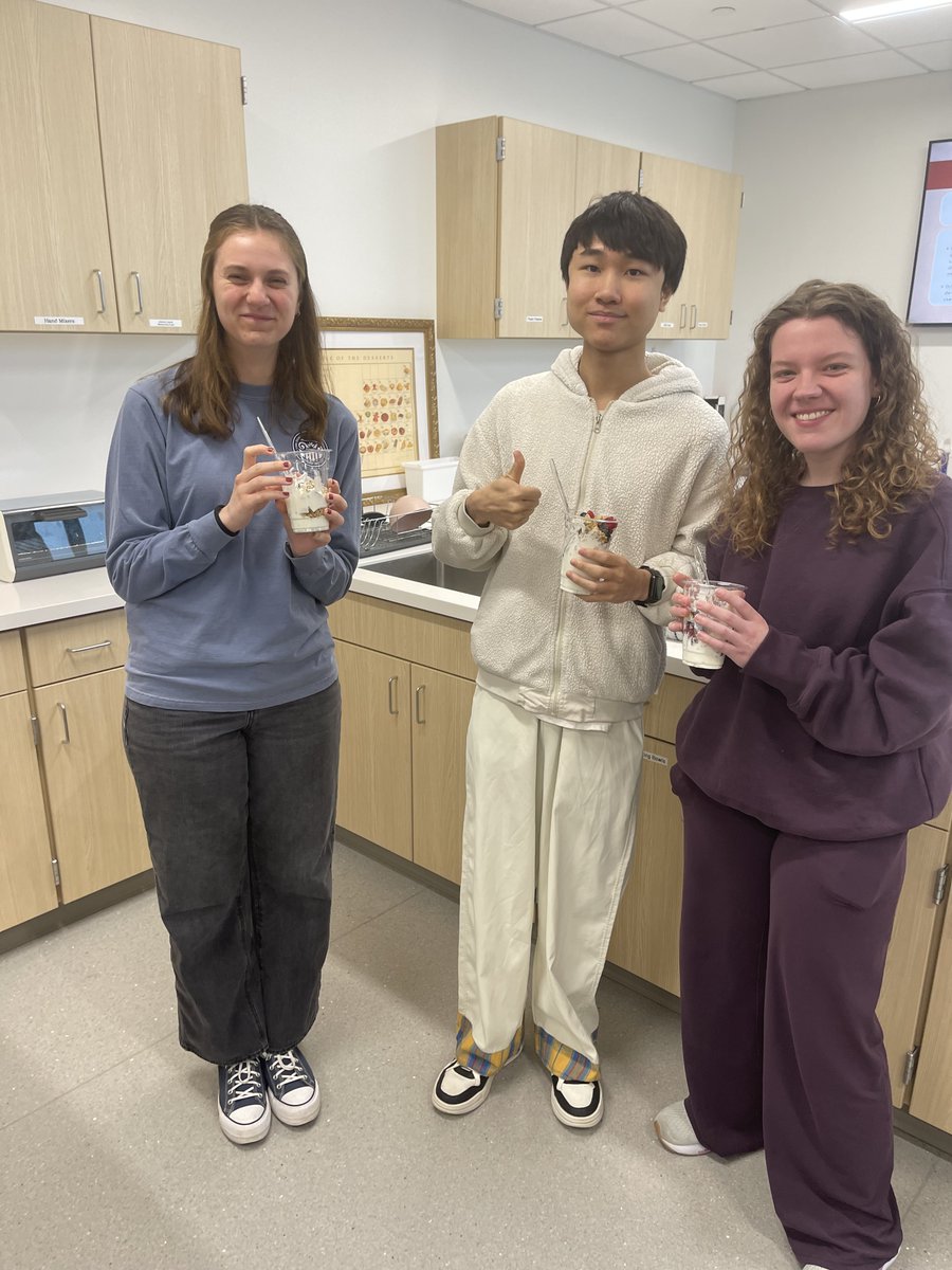 It was great to see so many of you at Flex Friday. Don't forget about the Valentine competition. Submit your best fun science inspired Valentine before 2/9. Come to Flex Friday on 2/13 to fill out a paper copy for a professor or friend. See @bubiochemchem for more information!