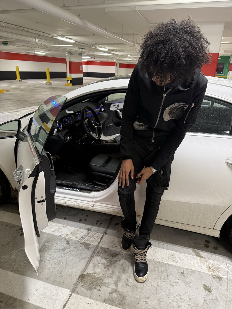 stopthis tweet media