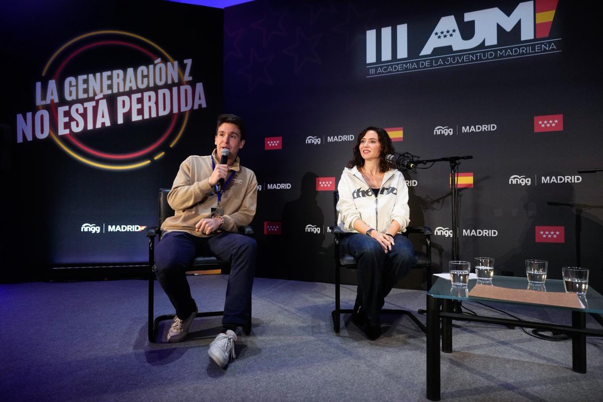 IdiazAyuso's tweet image. España tiene una juventud con ganas de salir a conquistar metas, a trabajar duro, a ser responsables y dueños de su futuro.

Fuera del PSOE state hay un gran mundo de posibilidades: es la libertad. 

Enhorabuena @nnggmadrid. #IIIAcademiaJuventudMadrileña
