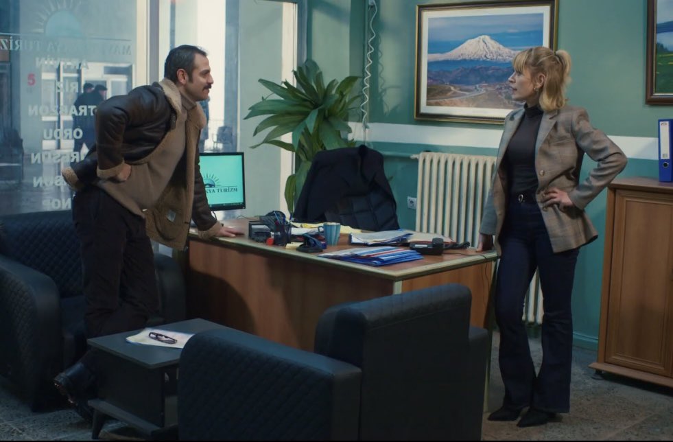 B. (@mersolitaire35) on Twitter photo 