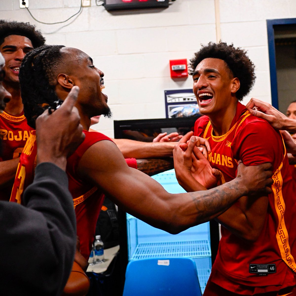 USC_Hoops's tweet image. THAT'S OUR FRESHMAN 🎉