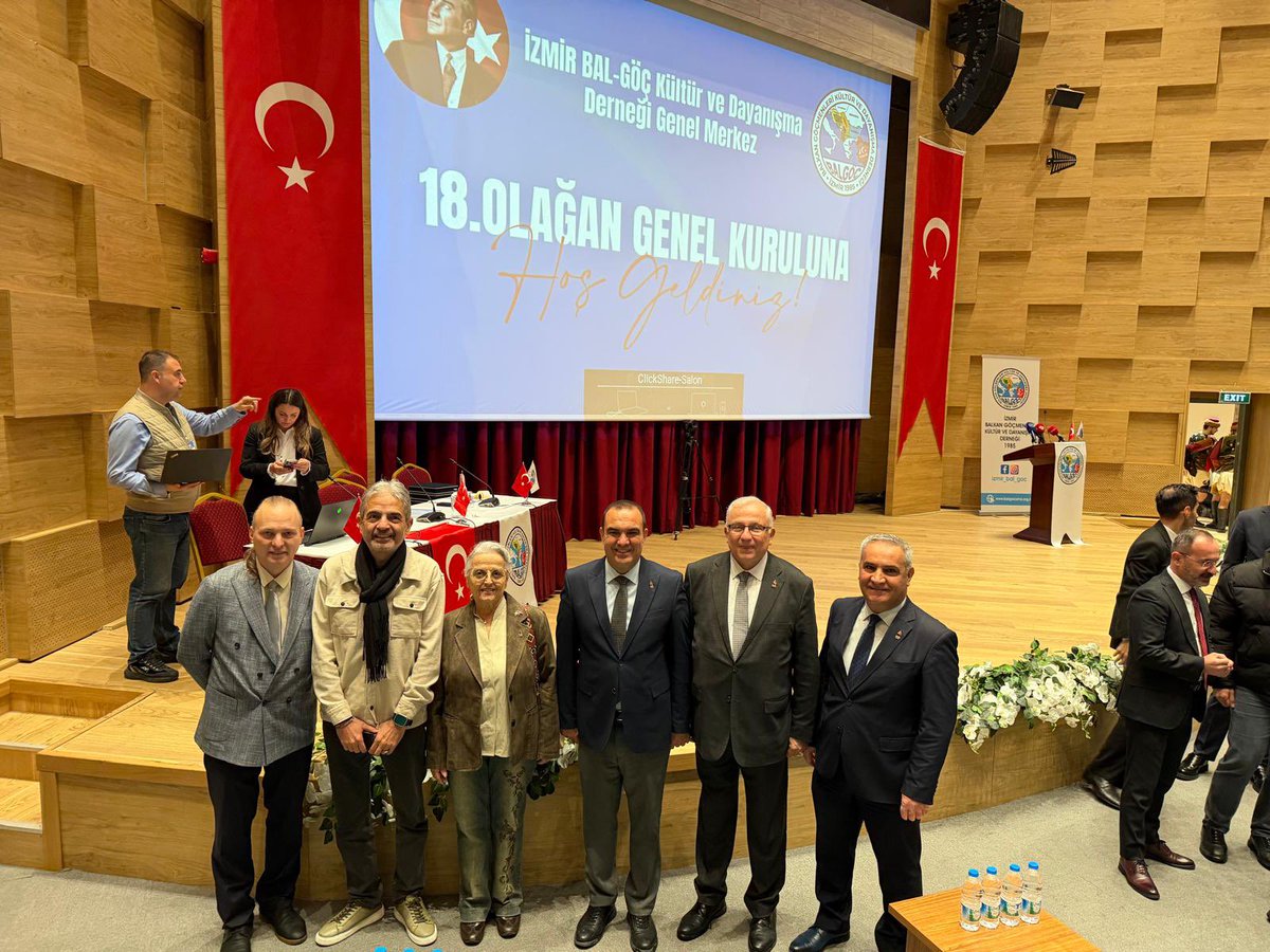 Zafer Partisi Genel Başkan yardımcımız Özcan Pehlivanoglu, İl Başkan yardımcılarımız Tan Karakoç, Ayhan Öncü, Kemal Demir ile il yönetim kurulu üyelerimiz Nermin Biberoğlu ve Barış Ürkmeyen’den oluşan heyetimizle, İzmir Balkan Göçmenleri Kültür ve Dayanışma Derneği’nin (BAL-GÖÇ)