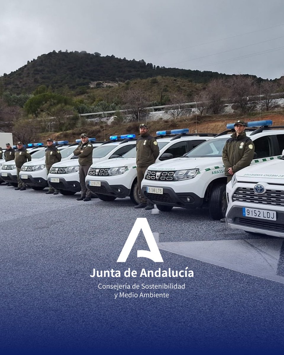 👮‍♂️Estos días, la labor de los <a href="/AAMM_And/">Agentes Medioambientales de Andalucía</a> y los <a href="/CELADORFORESTAL/">CELADORES/AS FORESTALES</a> está siendo fundamental.

Están al pie del cañón y tienen.
👏Nuestro agradecimiento a estos profesionales de la <a href="/AndaluciaJunta/">Junta de Andalucía</a>.

#AndalucíaTeCuida
#RíoAtmosférico