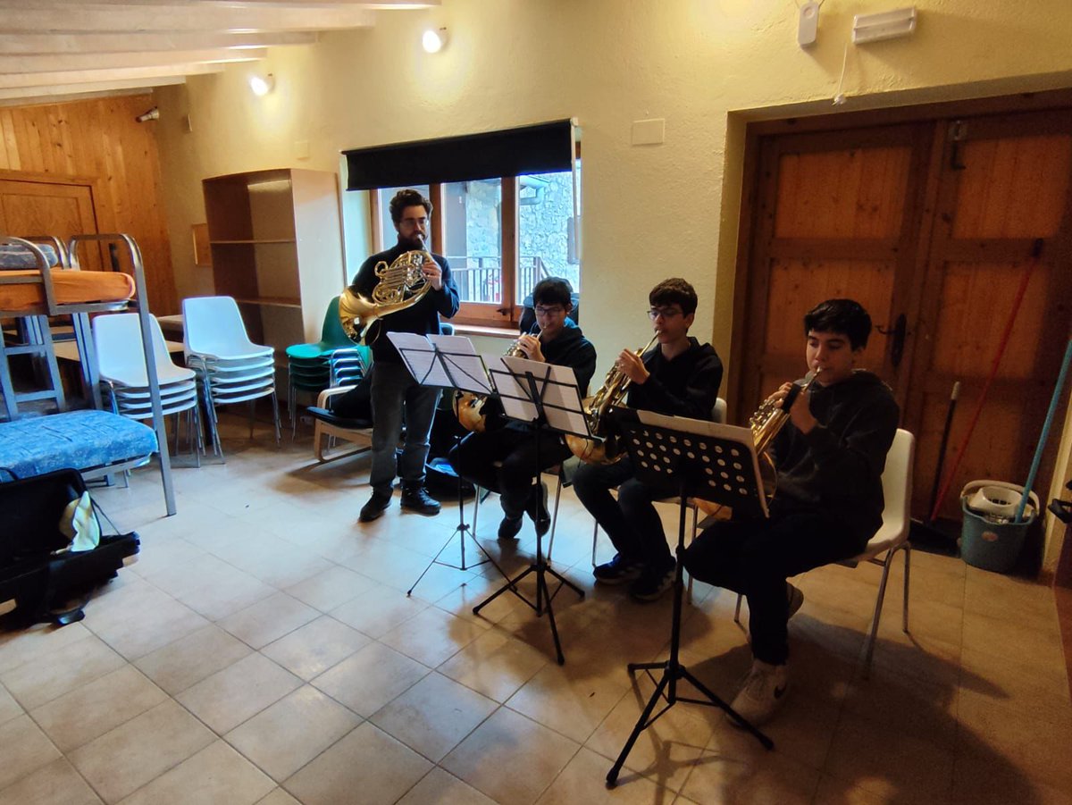 Conservatori dels Pirineus tweet media