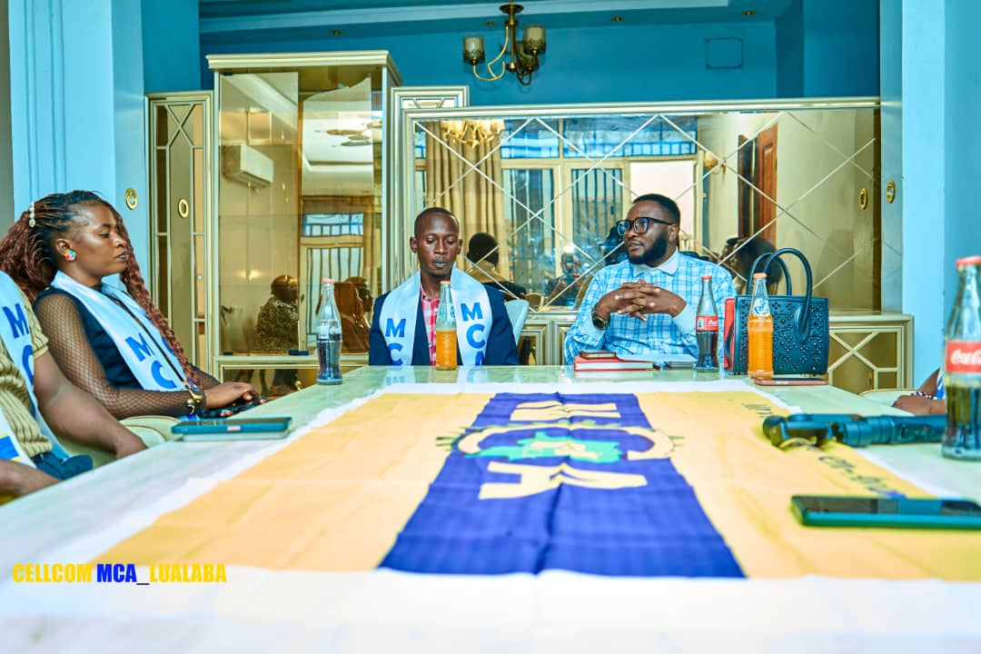 manoach83's tweet image. 📍 #Kolwezi | 07 fév. 2026
Installation officielle de la #CELLCOM provinciale du MCA #Lualaba au chapiteau de Kolwezi (RVA), sous Nôtre présidence.
Présentation de l’équipe, engagement des 15 boosters et fixation de la ligne éditoriale par #Gayllord Kapung Masal-a-Ngwej Bernard.